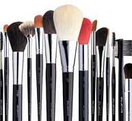 چگونه رژگونه مناسب را بشناسیم؟