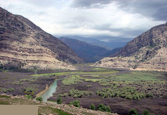 به دیدنی های دیده نشده ایران سفر کنیم