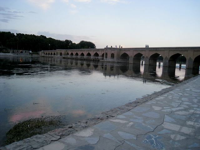 پل جویی اصفهان