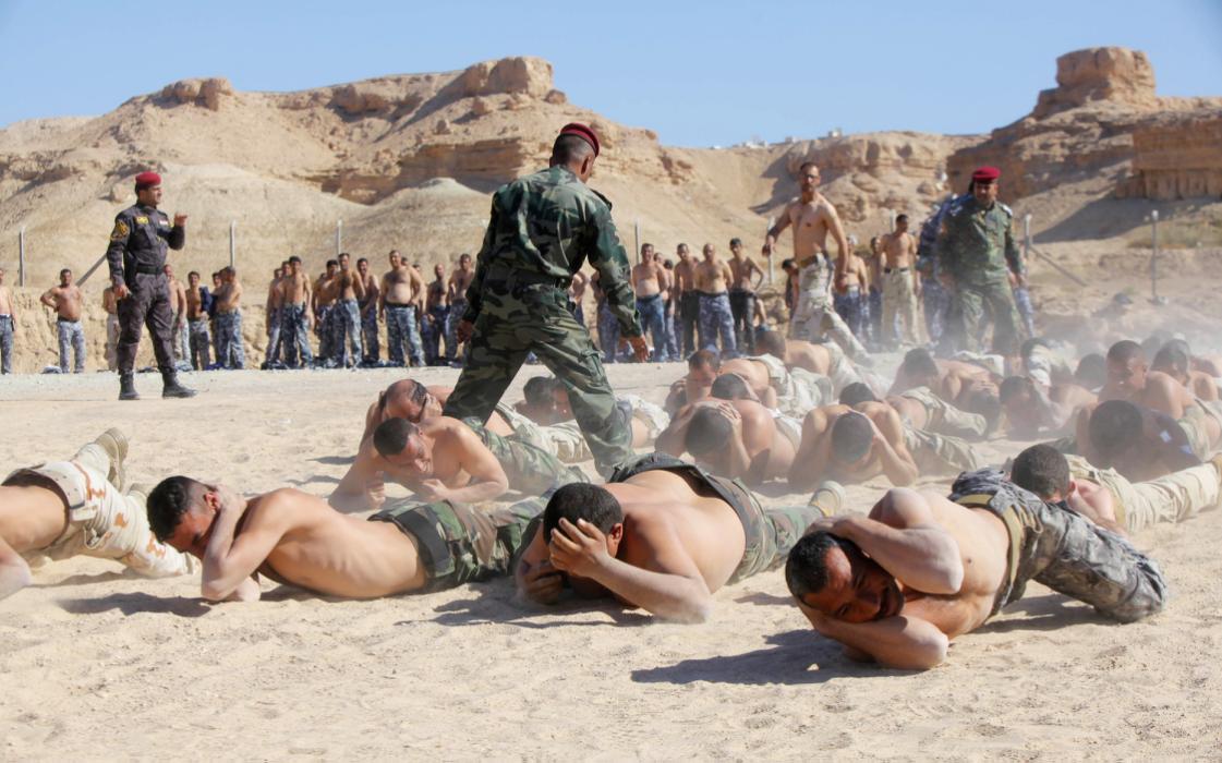 تمرینات نظامی جنگندگان شیعه برای مقابله با گروه اسلامی داعش درنجف