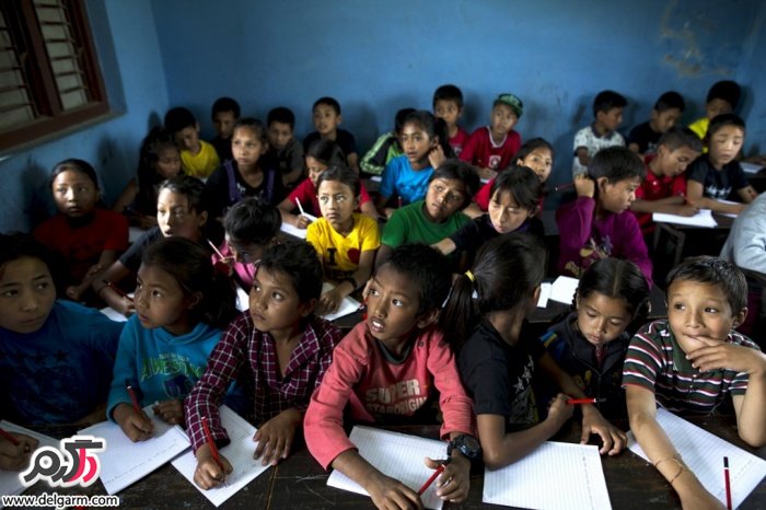 اولین کلاس درس در نپال پس از زلزله که توسط گروه امداد بین المللی تشکیل شده است