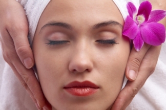 آیا هنگام خواب هم باید مراقب پوست باشیم؟