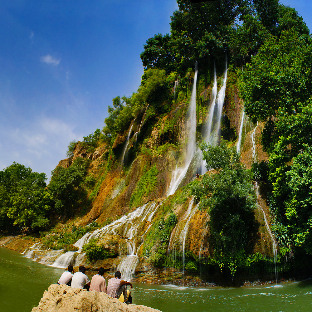 بیشه: یکی از زیباترین آبشارهای ایران+عکس