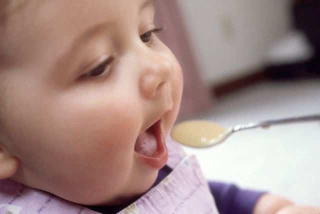 غذاها تا قبل از یک سالگی