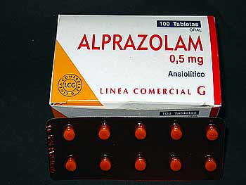  معرفی آلپرازولام ،مورد استفاده،عوارض،موارد منع مصرف 