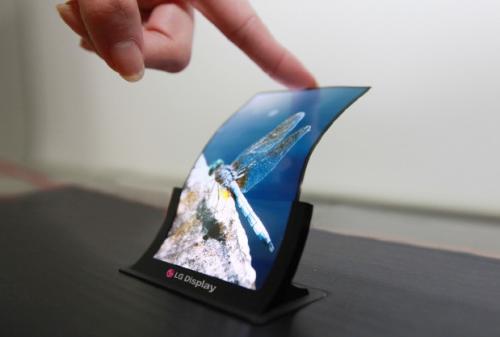 LG رسما تولید انبوه نمایشگر OLED منعطف برای موبایل را شروع کرد