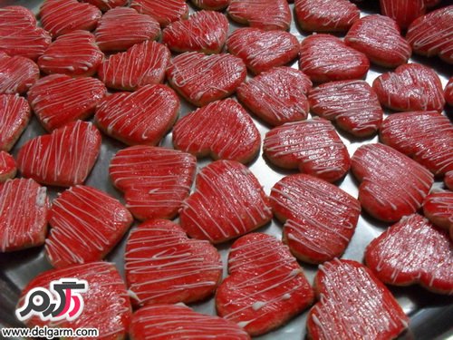 شیرینی قلبهای رنگین برای عشاق شیرینی قلبهای رنگین برای عشاق