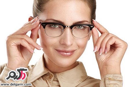 اصول صحیح آرایش بانوان عینکی