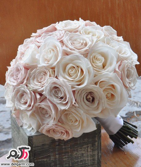 مدل دسته گل عروس سفید و صورتی