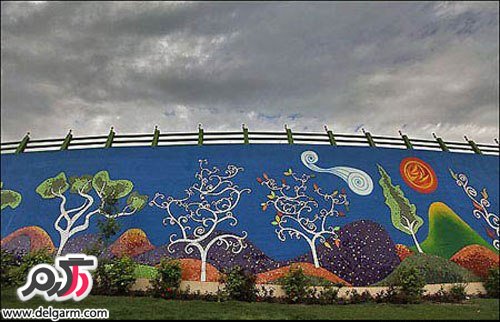 نقاشی های دیواری لاله اسکندری