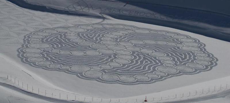 نقاشی های زیبا روی برف سری اول