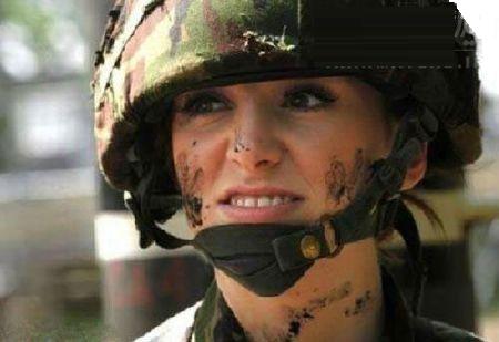 جذابترین سرباز زن جهان..!!