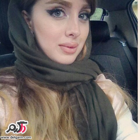 بیوگرافی و عکس های یاسمین کلاهان