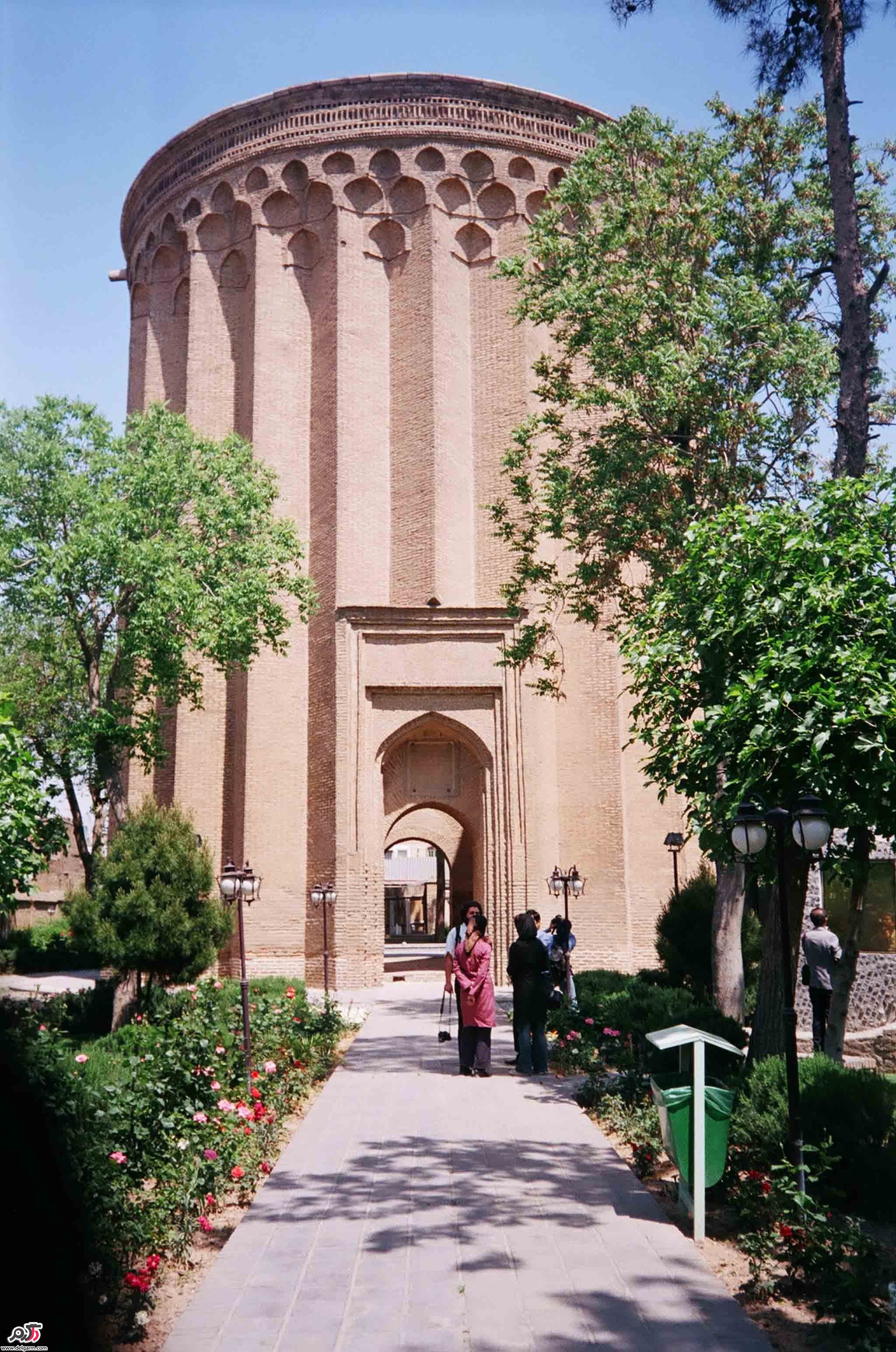 برج طغرل در تهران