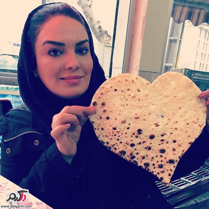 بیوگرافی و عکس های شخصی سارا خوئینی ها