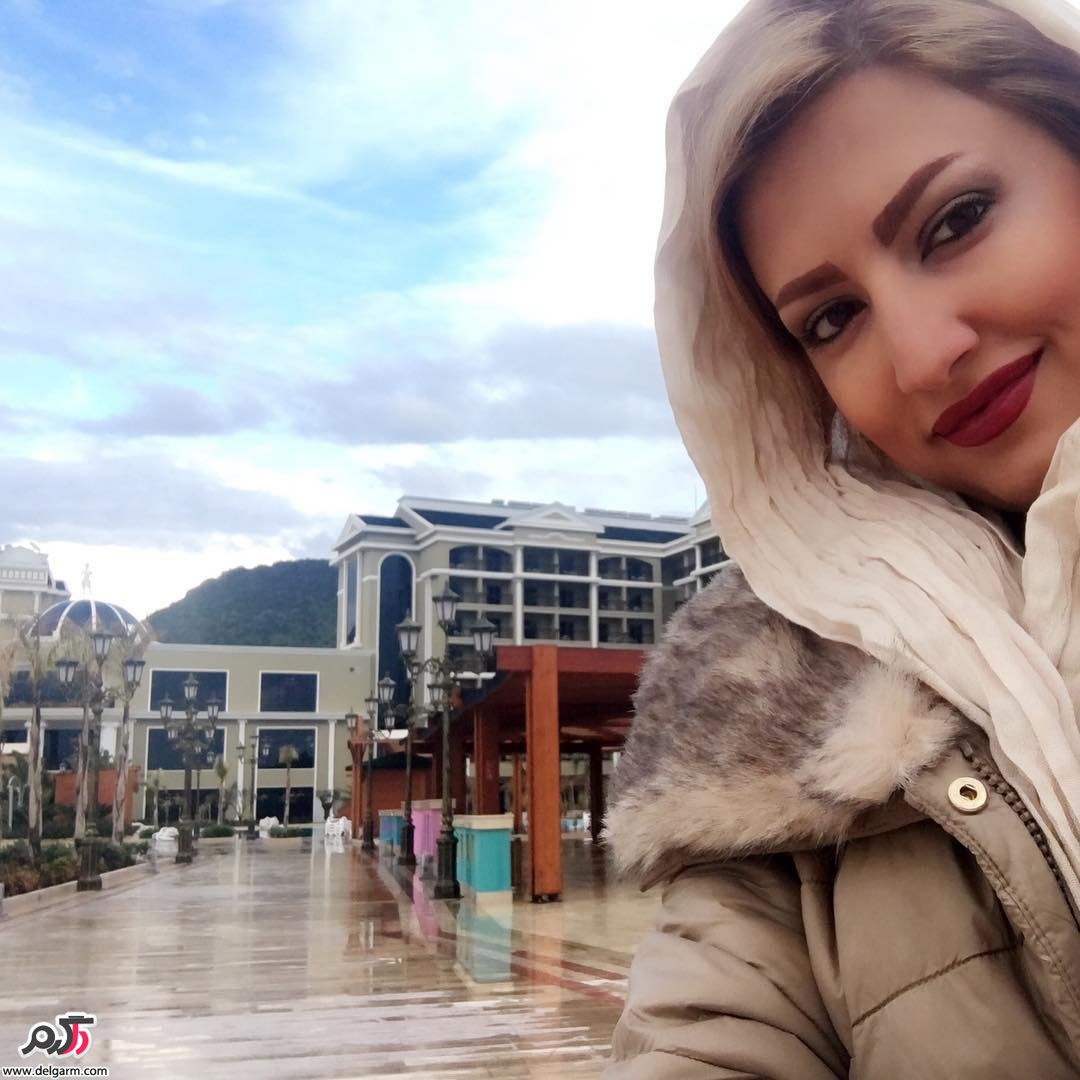 بیوگرافی + عکس های جدید از سمیرا حسینی
