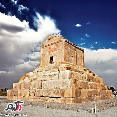 ‫مکان های دیدنی شیراز‬‎ جاذبه های گردشگری تاریخی شیراز
