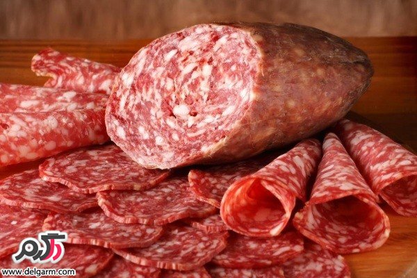  بالاخره 2000 کیلو گوشت سگ تبدیل به سوسیس شد؟+تصاویر