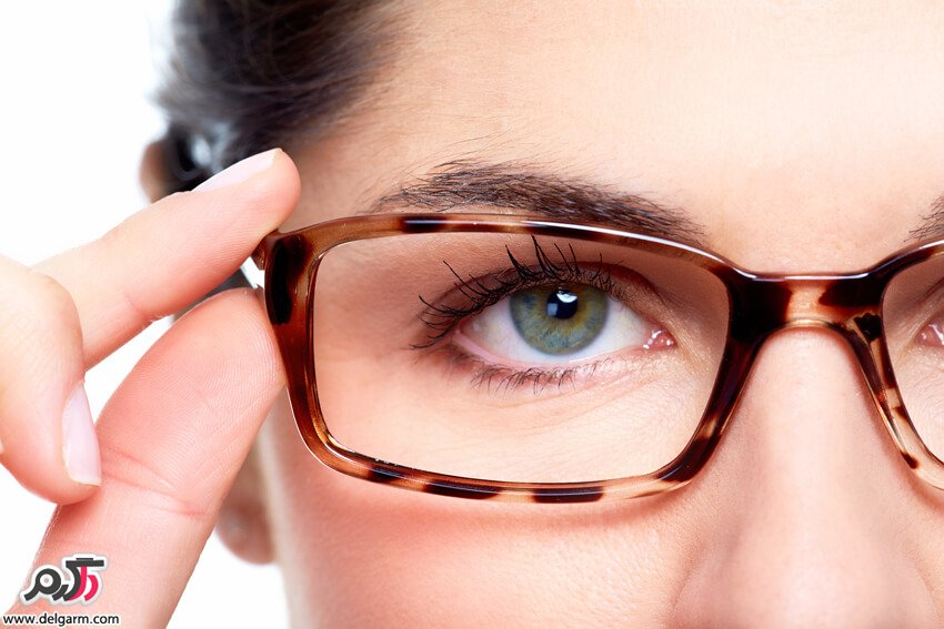 آیا نزدن عینک باعث ضعیف تر شدن چشم می شود؟