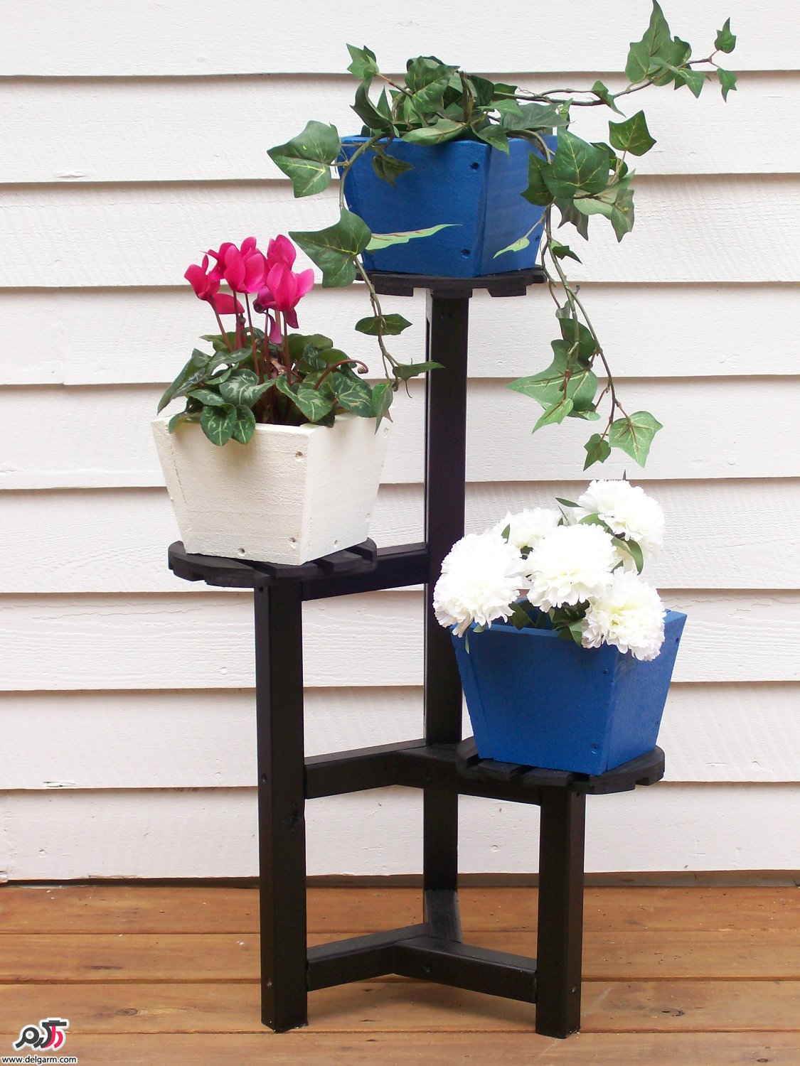 گلدان پایه دار برای خانه های مدرن