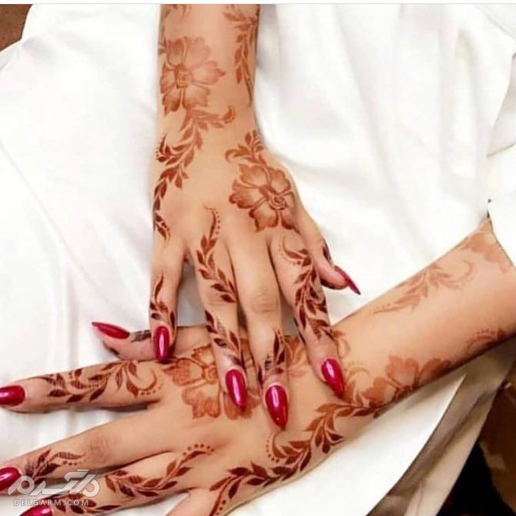 طرح حنا روی دست / شیک ترین مدل های طراحی دست با حنا