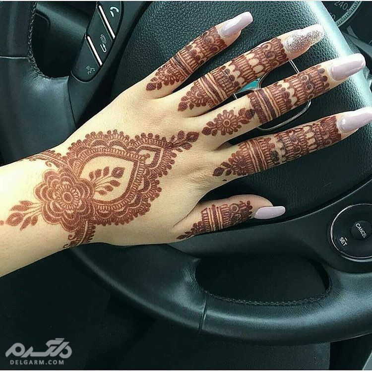 طرح حنا روی دست / شیک ترین مدل های طراحی دست با حنا