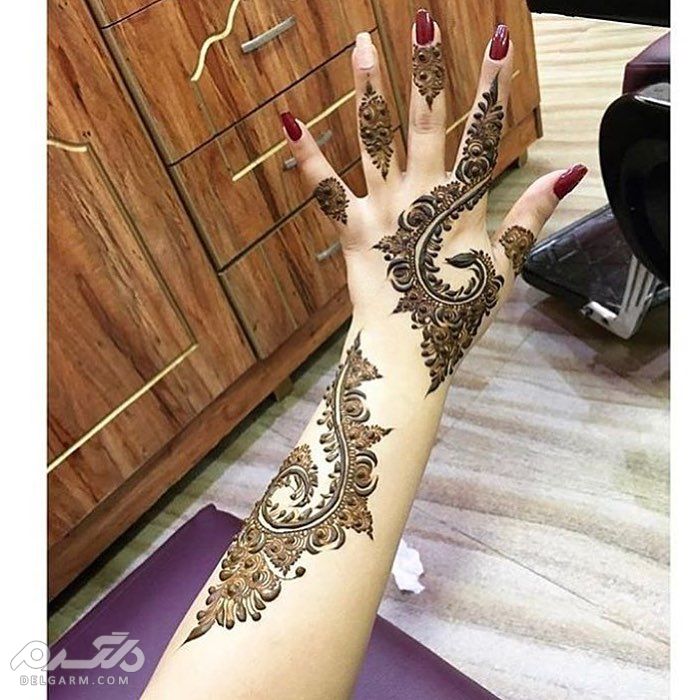 طرح حنا روی دست / شیک ترین مدل های طراحی دست با حنا