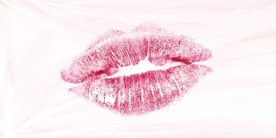 متن عاشقانه در مورد بوسیدن
