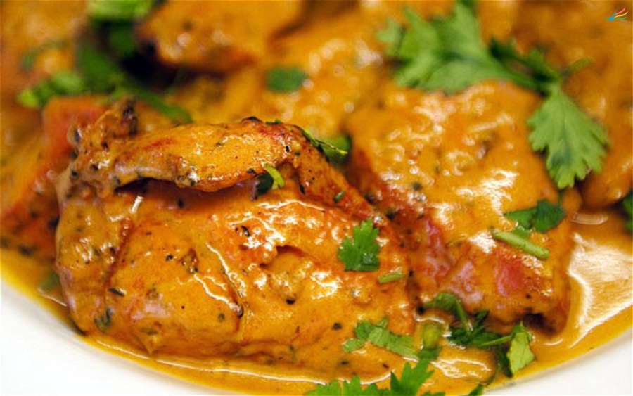 طرز تهیه ی خورش مرغ با کاری غذای محبوب هندی ها