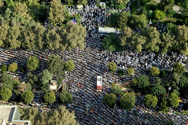 تصاویر زیبای هوایی از نماز پرشکوه عید فطر در تهران