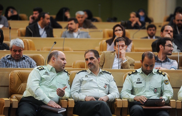 گزارش تصویری از همایش بررسی ابعاد شبکههای اجتماعی