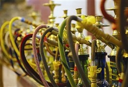 دربند و درکه را کهنه کردهاند، رفتهاند تو کار فرحزاد - قلیان کشیدن کمترین خلافشان است