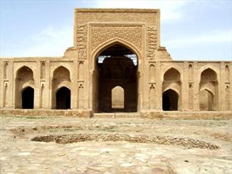 جلوه کهنه دیار خراسان در سیمای کاروانسراها - - رباط شرف - یادگاری از عهد سلطان سنجر سلجوقی است
