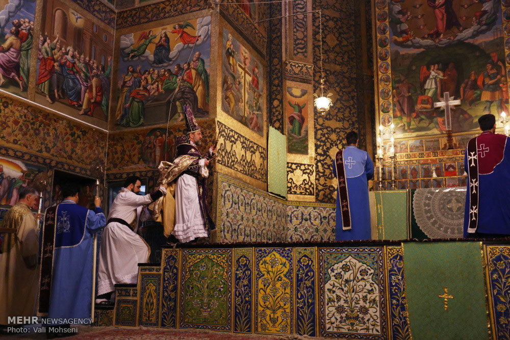 آغاز سال نو میلادی در کلیسای وانک اصفهان