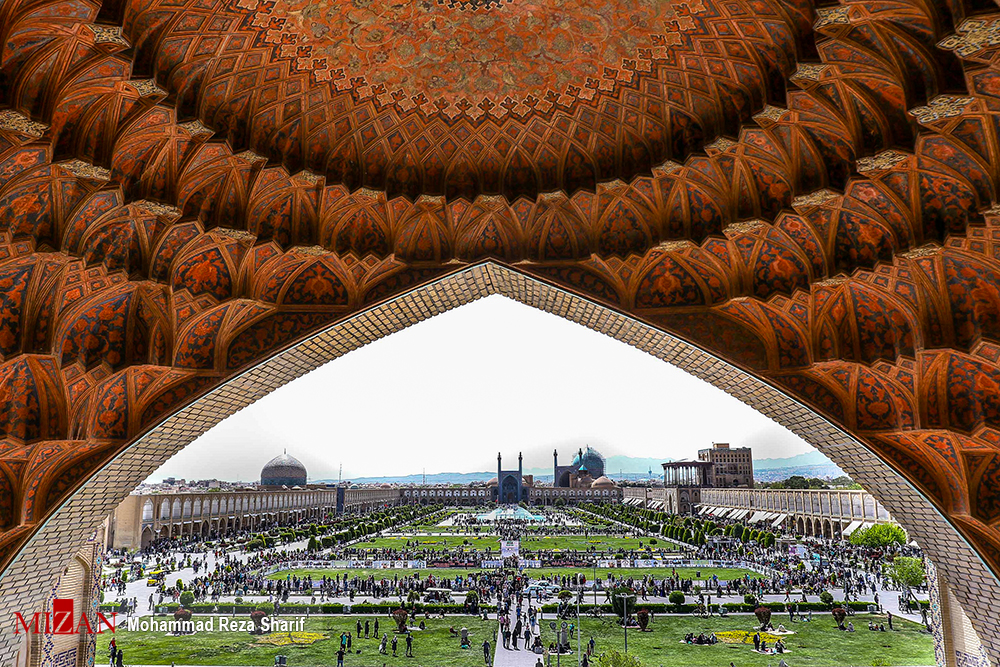 گردشگران نوروزی در اصفهان
