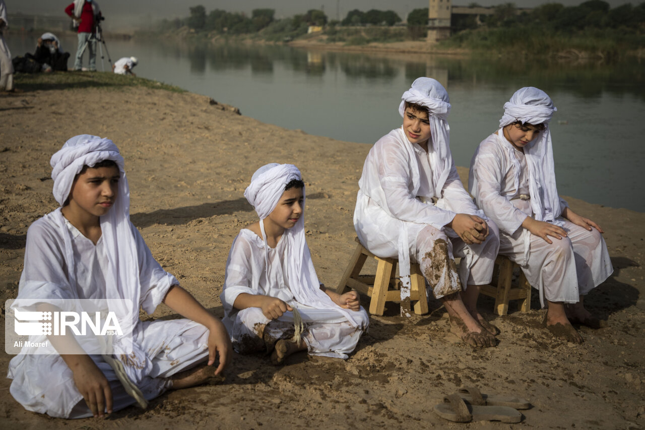تصاویر مراسم غسل تعمید کودکان مندایی در اهواز