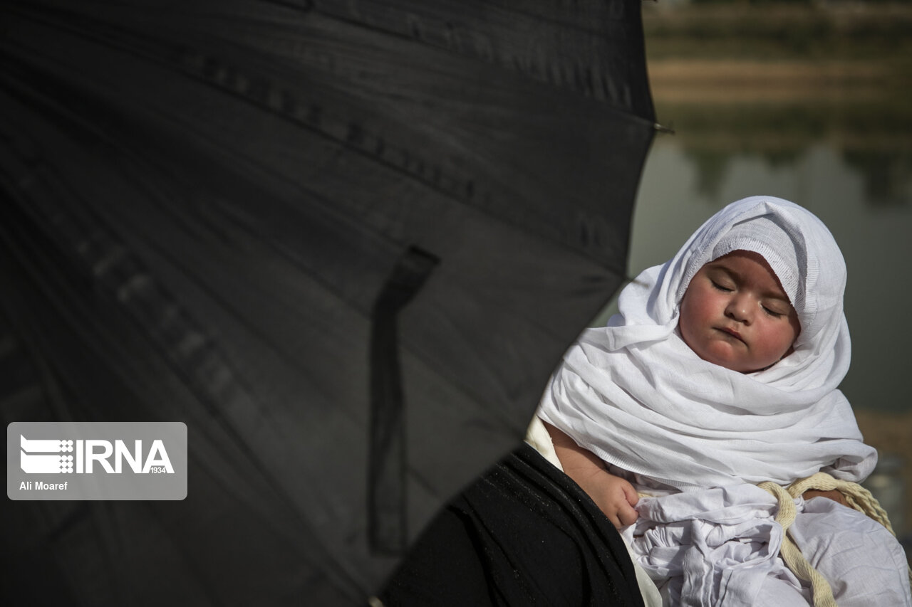 تصاویر مراسم غسل تعمید کودکان مندایی در اهواز