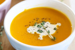 طرز تهیه ی سوپ سیر و زنجبیل مناسب برای سم زدایی بدن