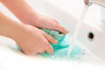 چندین روش برای شستن لباس های زیر + نکات مهم برای شستشو لباس زیر