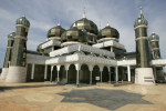 مسجد کریستالی کجاست؟ + همه آنچه قبل از رفتن باید بدانید