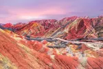 آلا داغ لار : باورنکردنی ترین کوه های رنگی در استان زنجان !