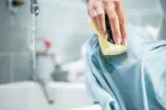 2 روش کاربردی جهت پاک‌کردن لکه بتادین از روی لباس