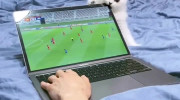 کلیپ خراب کردن لب تاپ توسط گربه