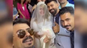 حضور عروس و داماد ایرانی در کنار بستنی فروش ترکیه ای