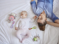 علت نفس کشیدن تند نوزادان در خواب چیست؟