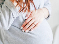 ویار شوری و جنسیت جنین : علت تمایل به خوردن شوری در بارداری چیست؟