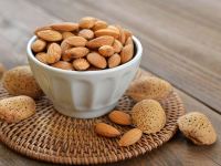 روش تهیه ی خلال بادام + خواص فوق العاده ی آن