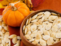 ۴ روش برای بو دادن تخم کدو تنبل در منزل + عکس