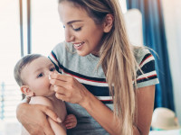 چند راهکار خانگی برای درمان گرفتگی بینی نوزاد و بهتر نفس کشیدن