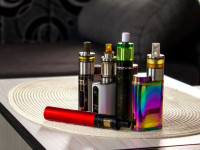دستگاه ویپ (Vape) چیست ؟ مضرات ویپ و مقایسه آن با سیگار